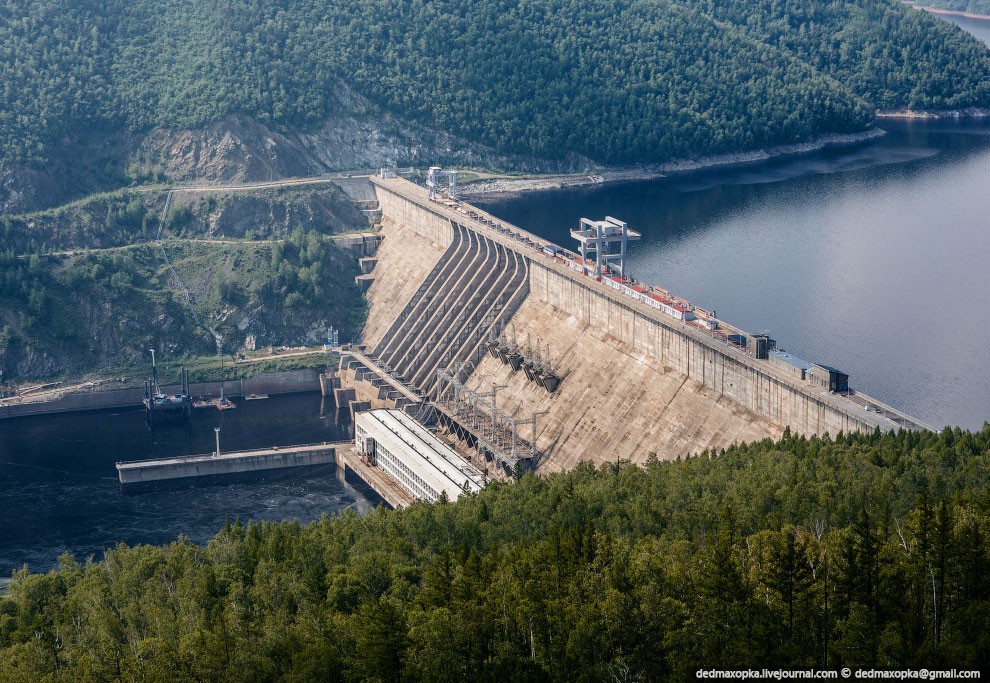 Зейская ГЭС — одна из крупнейших в России и вторая по мощности на Дальнем Востоке