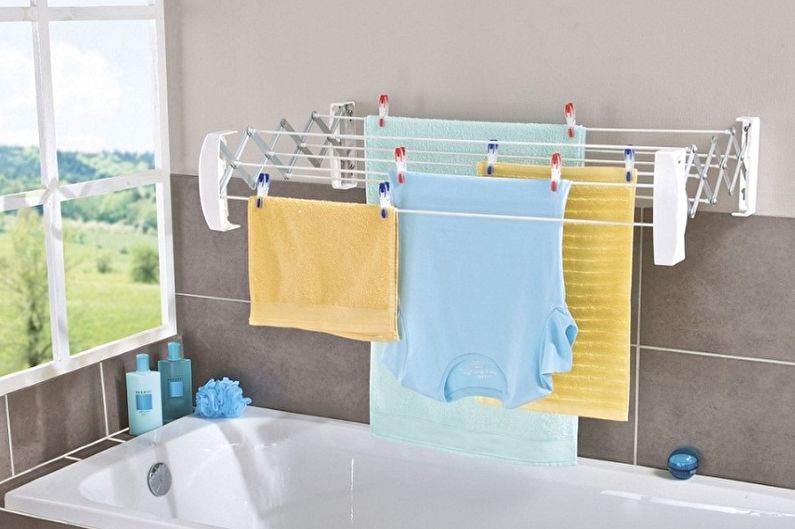 Где и как сушить белье в квартире: в ванной, на балконе или в комнате?